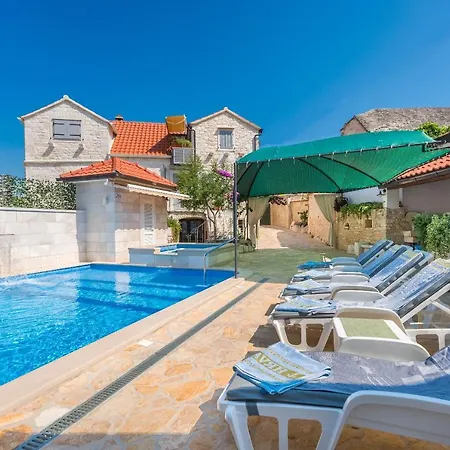 Holiday home Family Friendly House With A Swimming Pool Skrip, Brac - 17345 Postira