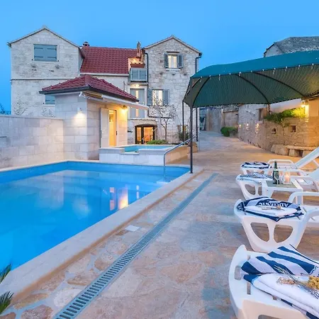 Family Friendly House With A Swimming Pool Skrip, Brac - 17345 * Postira