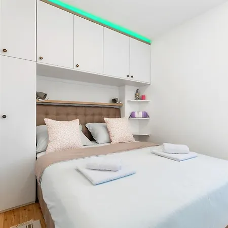 Family Friendly House With A Swimming Pool Skrip, Brac - 17345 Holiday home Postira