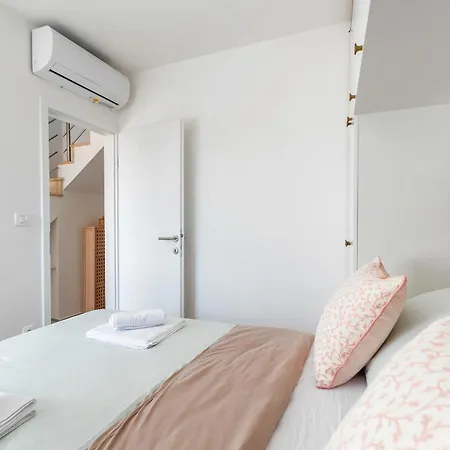 Hébergement de vacances Family Friendly House With A Swimming Pool Skrip, Brac - 17345