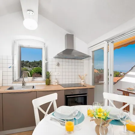 Family Friendly House With A Swimming Pool Skrip, Brac - 17345 Holiday home *