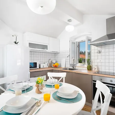 Holiday home Family Friendly House With A Swimming Pool Skrip, Brac - 17345